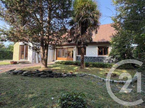 Maison à vendre  5 pièces - 140,21 m 2   CHASSENEUIL  - 36