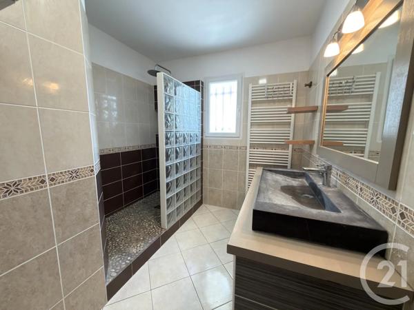 Maison à vendre  5 pièces - 140,21 m 2   CHASSENEUIL  - 36