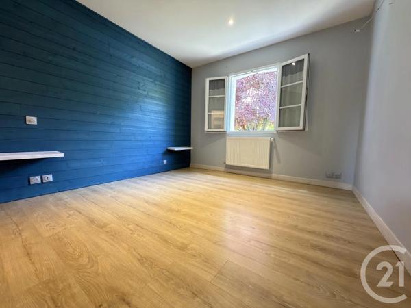 Maison à vendre  5 pièces - 140,21 m 2   CHASSENEUIL  - 36