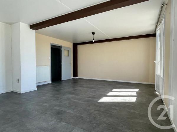 Appartement F3 à vendre  3 pièces - 73,90 m 2   FOUGERES  - 35