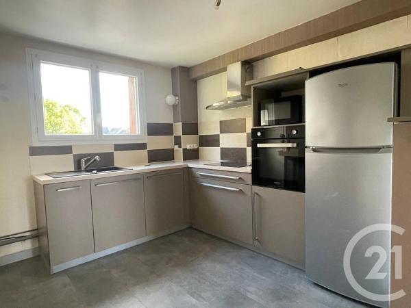Appartement F3 à vendre  3 pièces - 73,90 m 2   FOUGERES  - 35