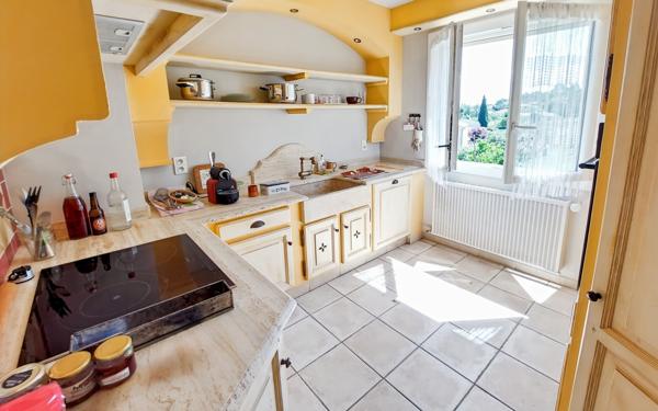 Maison à vendre    4 pièces •  Manosque