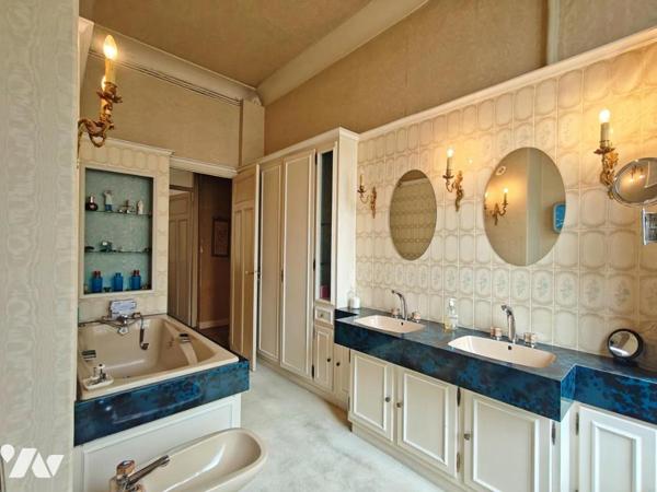 APPARTEMENT A VENDRE A REIMS - Hyper Centre - A proximité de la Cathédrale 