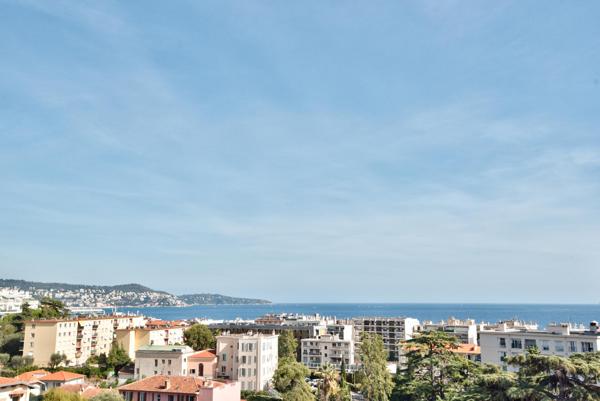 Appartement F4 à vendre  4 pièces - 150,05 m2 NICE - 06