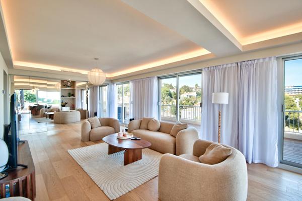 Appartement F4 à vendre  4 pièces - 150,05 m2 NICE - 06