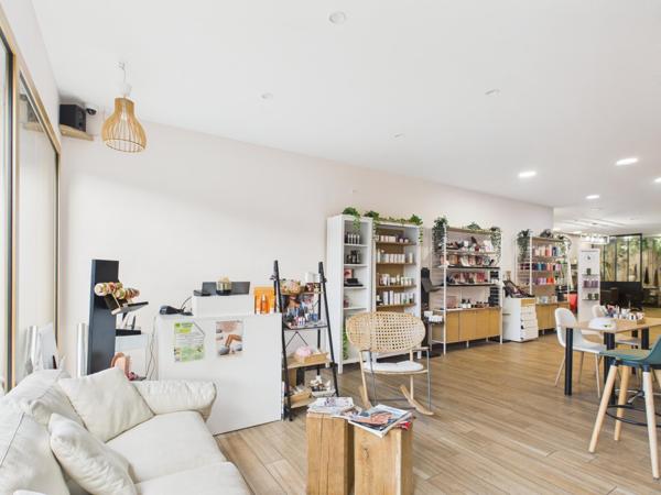 Fonds de commerce Salon de Coiffure, Esthétique & SPA