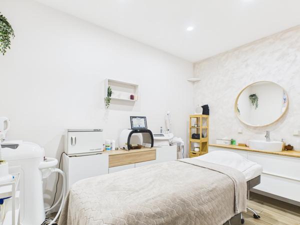 Fonds de commerce Salon de Coiffure, Esthétique & SPA