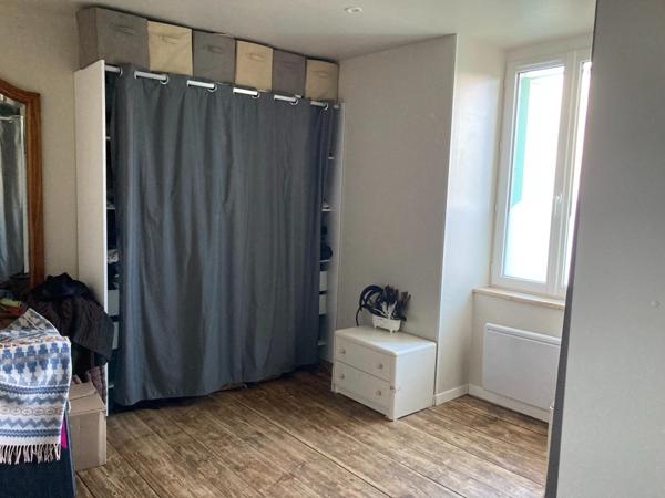 Maison - 7 pièces - 190m²