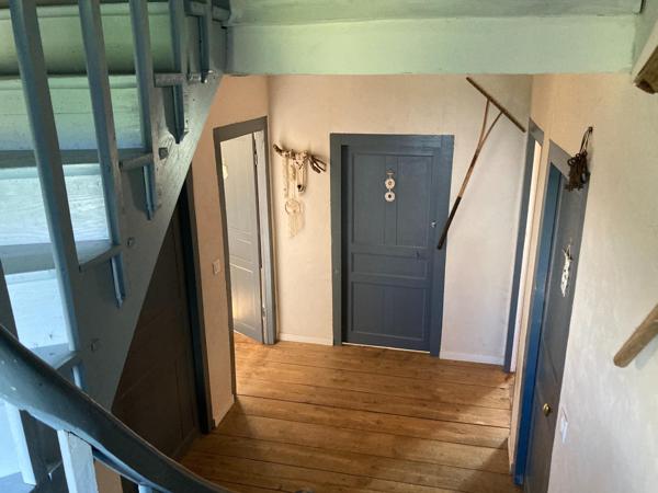 Maison - 7 pièces - 190m²