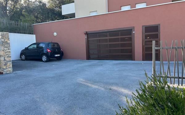 Appartement à vendre    2 pièces • 46,70 m2 Nîmes