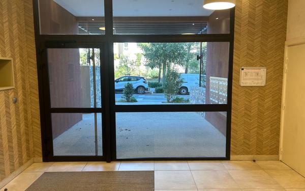 Appartement à vendre    2 pièces • 46,70 m2 Nîmes