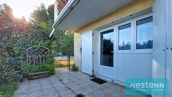 Spécial investisseur : St-Mitre les Remparts, Immeuble loué (8 lots)