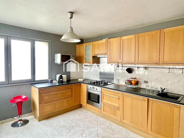 Lumineux T4 de 87 m² avec balcon et parking