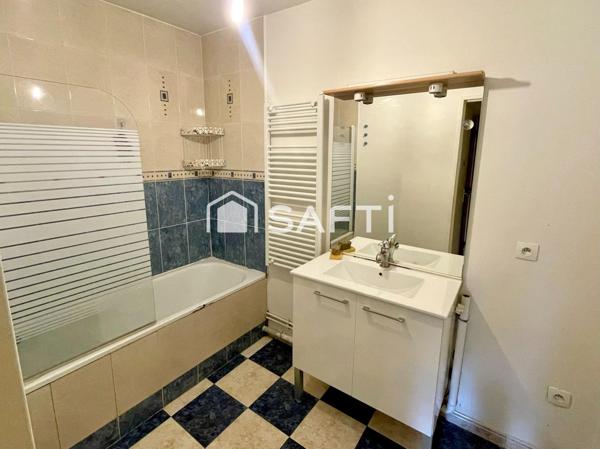 Lumineux T4 de 87 m² avec balcon et parking