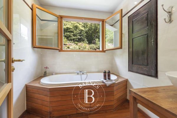 Bièvres, Maison 4 Chambres -  260 m² à vendre