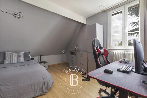 Bièvres, Maison 4 Chambres -  260 m² à vendre