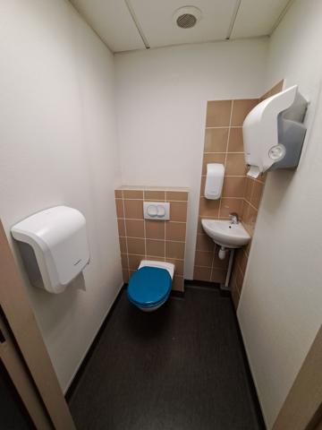 ANNEMASSE - Quartier CHABLAIS-PARC - Murs commerciaux centre