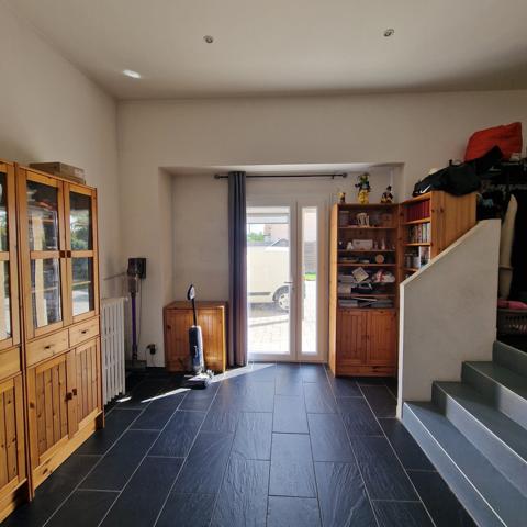 Villefranche-sur-Saône (69400) Maison quartier pavillonnaire dans un cadre verdoyant et paisible