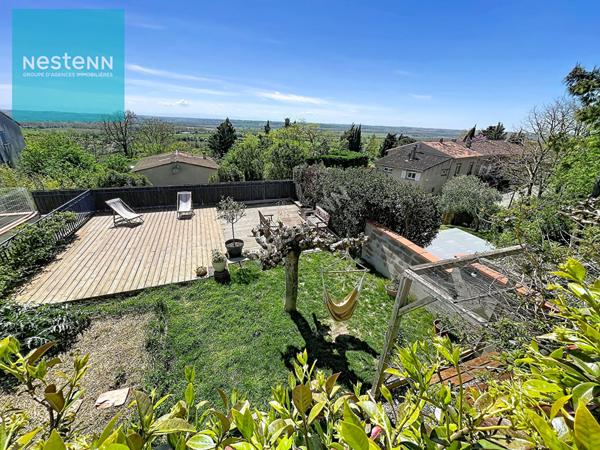 Maison de village rénovée, 196m², 5 chambres, jardin vue Pyrénées et garage, 5 min Villefranche de Lauragais