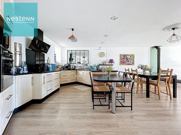 Maison de village rénovée, 196m², 5 chambres, jardin vue Pyrénées et garage, 5 min Villefranche de Lauragais