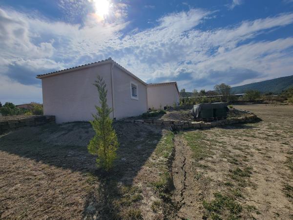 Construction neuve 2 chambres sur grand terrain toutes garanties