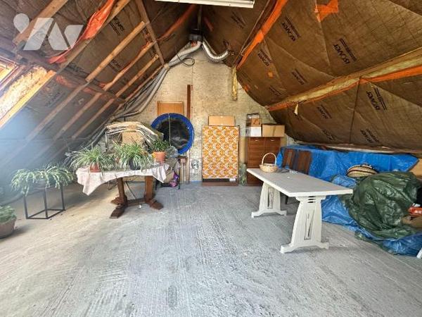 EXCLUSIVITE TRENTE CINQ NOTAIRES !! Au c?ur d'un hameau en sortie de Bruz, venez découvrir ce b...