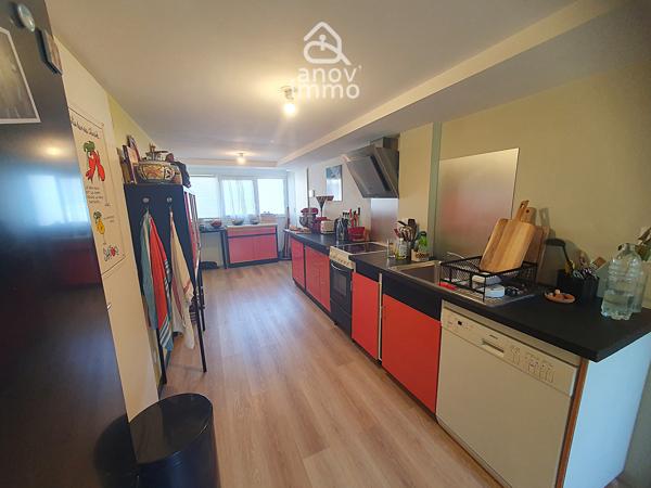 Maison
                                                                                                                                                                                                                                                                                                                        4 pièce(s)                                                                                                                                                                                                          3 chambre(s)                                                                                                                                                                                                          90  m²