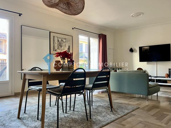 Appartement
                                                                                                                                                                                                                                                                                                                        4 pièce(s)                                                                                                                                                                                                          2 chambre(s)                                                                                                                                                                                                          102.89  m²