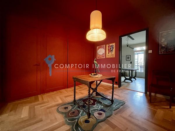 Appartement
                                                                                                                                                                                                                                                                                                                        4 pièce(s)                                                                                                                                                                                                          2 chambre(s)                                                                                                                                                                                                          102.89  m²