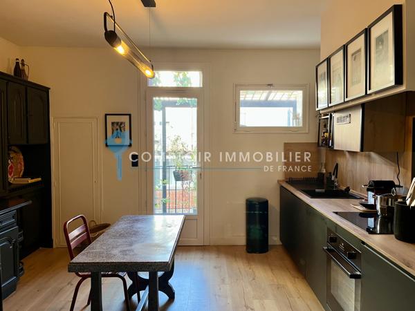 Appartement
                                                                                                                                                                                                                                                                                                                        4 pièce(s)                                                                                                                                                                                                          2 chambre(s)                                                                                                                                                                                                          102.89  m²