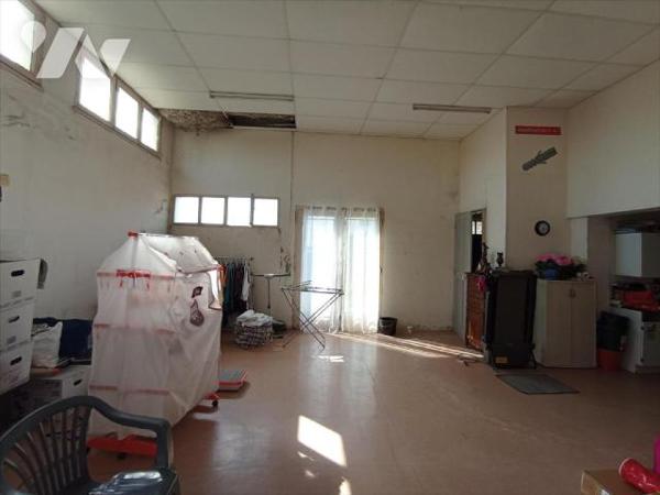 Centre-ville de Condé sur Noireau , à rénover une maison d'habitation de plain pieds d'environ ...