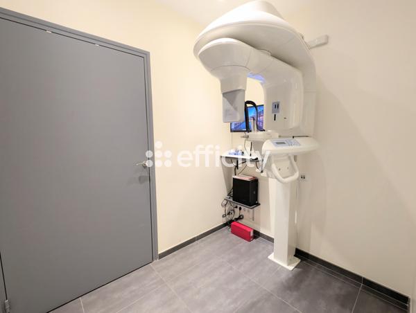 Local Commercial 6 pièces - 137 m²