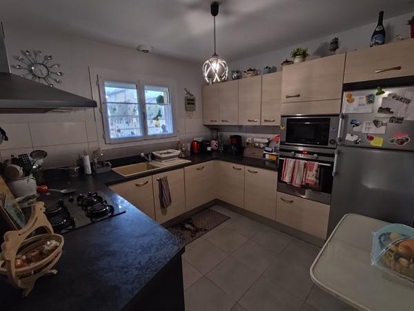 Maison à vendre |  Terrasson-Lavilledieu |  5 pièces | 100 m²