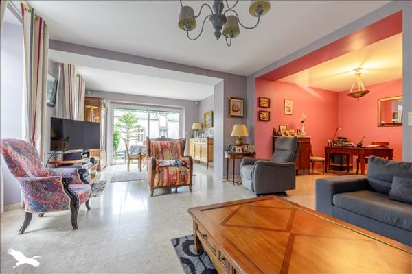 Maison à vendre |  Buzançais |  8 pièces | 227 m²