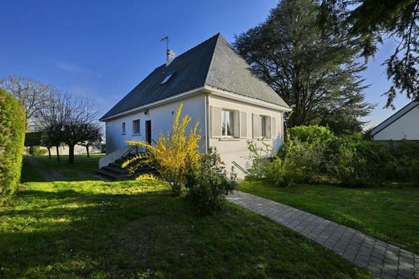 44410 HERBIGNAC - Centre -  Maison 5 chambres - belle vie de plain-pied- garage sous-sol