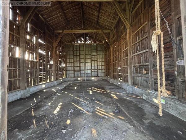 Vente                                                      Local commercial
                        
                                         80 m2                     à Casteljaloux