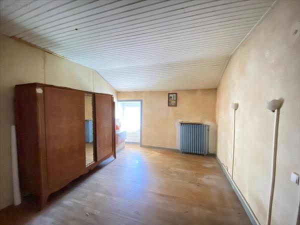 Maison à vendre à Reilhac dans le Cantal (15250), ref : 15061-995686