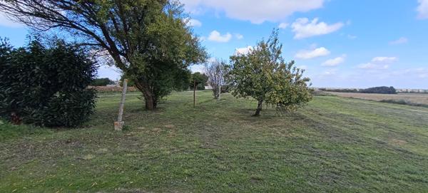 MAISON PROCHE MER HORS LOTISSEMENT AVEC TERRAIN
