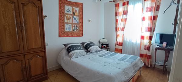 MAISON PROCHE MER HORS LOTISSEMENT AVEC TERRAIN