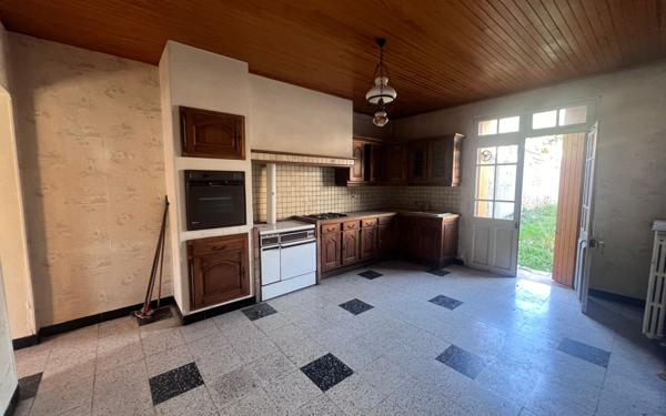 Maison à vendre    5 pièces •  Milhaud