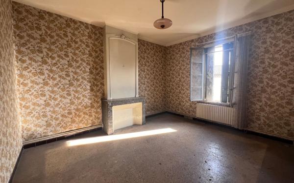 Maison à vendre    5 pièces •  Milhaud