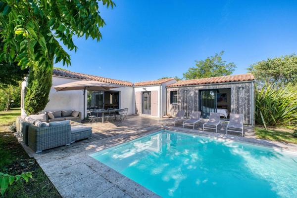 SAINT GEORGES D'OLÉRON - Villa récente de plain-pied avec piscine.