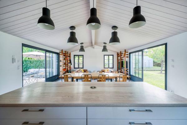 SAINT GEORGES D'OLÉRON - Villa récente de plain-pied avec piscine.