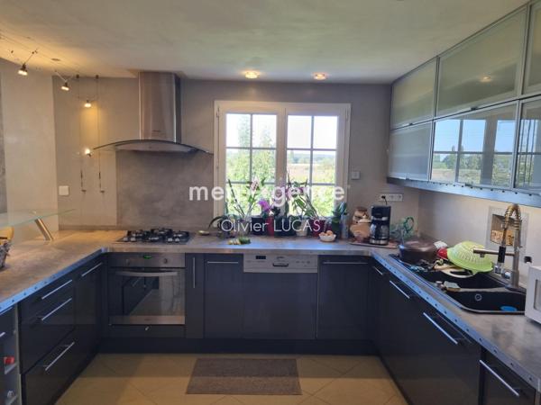 Maison à MOULINEAUX, 76530 - 9 pièces 165m²