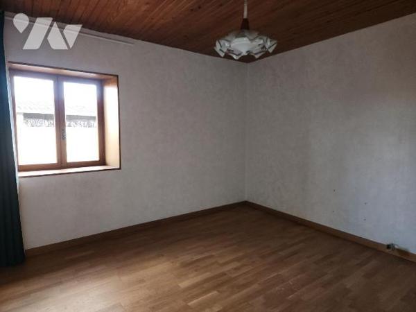 À vendre à Laferté-sur-Aube. A seulement 5 minutes de Ville-sous-la-Ferté et de l'autoroute A5,...