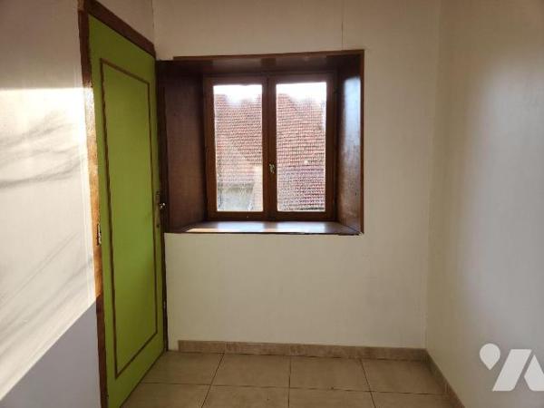 À vendre à Laferté-sur-Aube. A seulement 5 minutes de Ville-sous-la-Ferté et de l'autoroute A5,...