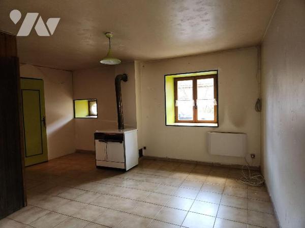 À vendre à Laferté-sur-Aube. A seulement 5 minutes de Ville-sous-la-Ferté et de l'autoroute A5,...