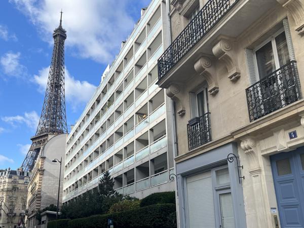 Paris (75007) Vente F2 au dernier étage d’un immeuble historique ! Paris 7ème