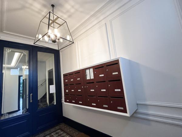 Paris (75007) Vente F2 au dernier étage d’un immeuble historique ! Paris 7ème