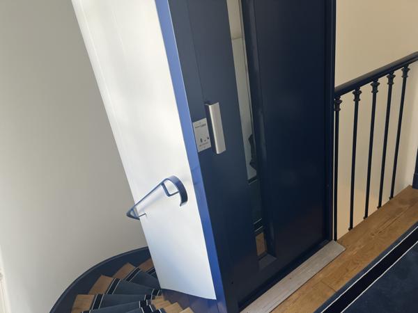 Paris (75007) Vente F2 au dernier étage d’un immeuble historique ! Paris 7ème